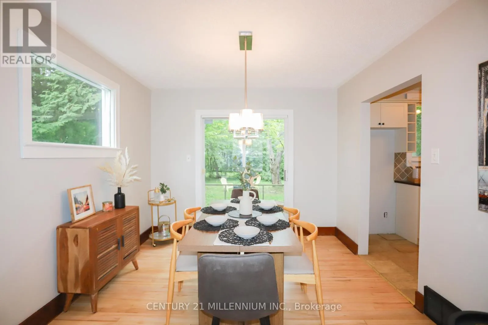3 RIVERVIEW AVENUE