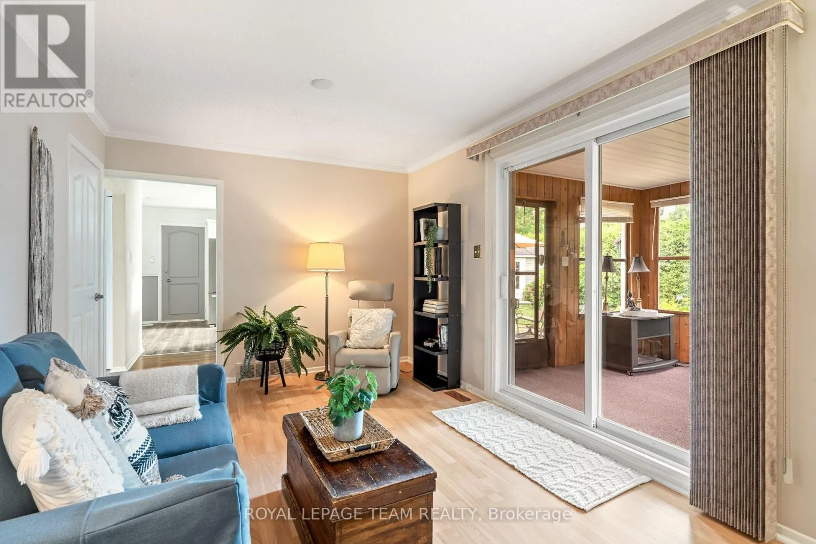 2128 HUBBARD CRESCENT