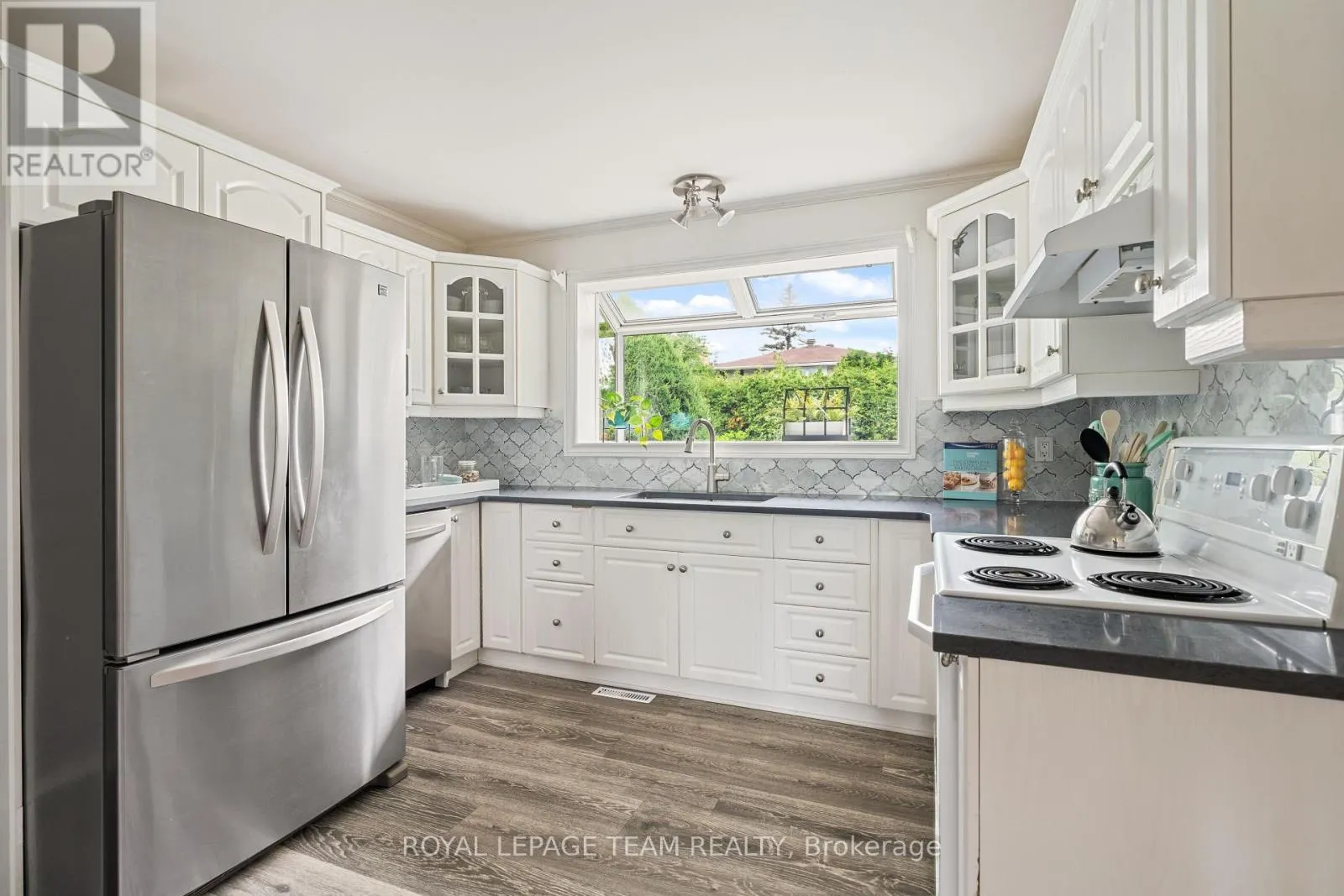 2128 HUBBARD CRESCENT