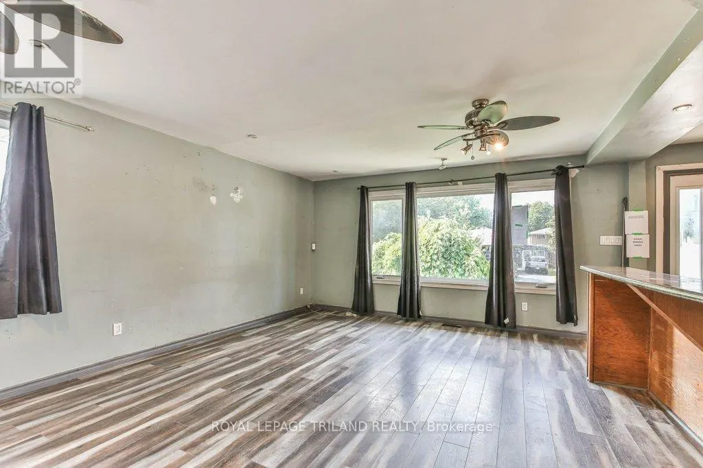 26 PONDEROSA CRESCENT