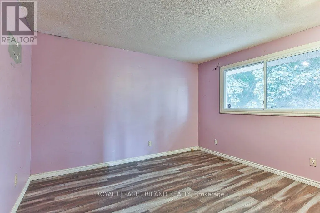 26 PONDEROSA CRESCENT