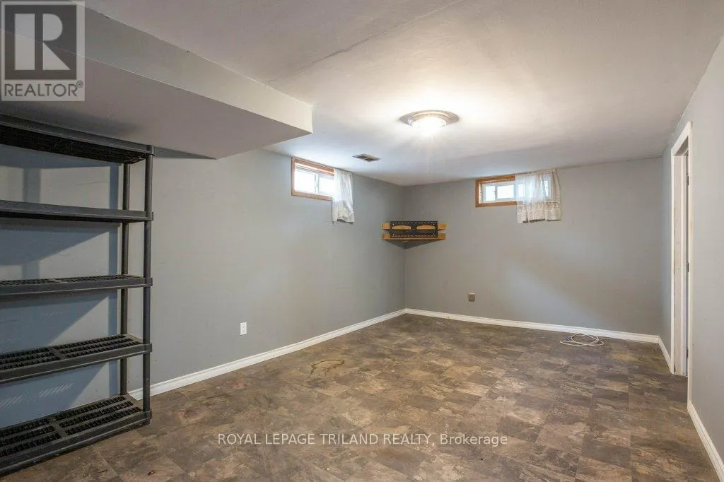 26 PONDEROSA CRESCENT