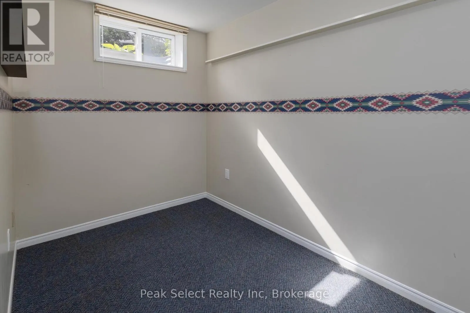 62 KILLORAN CRESCENT