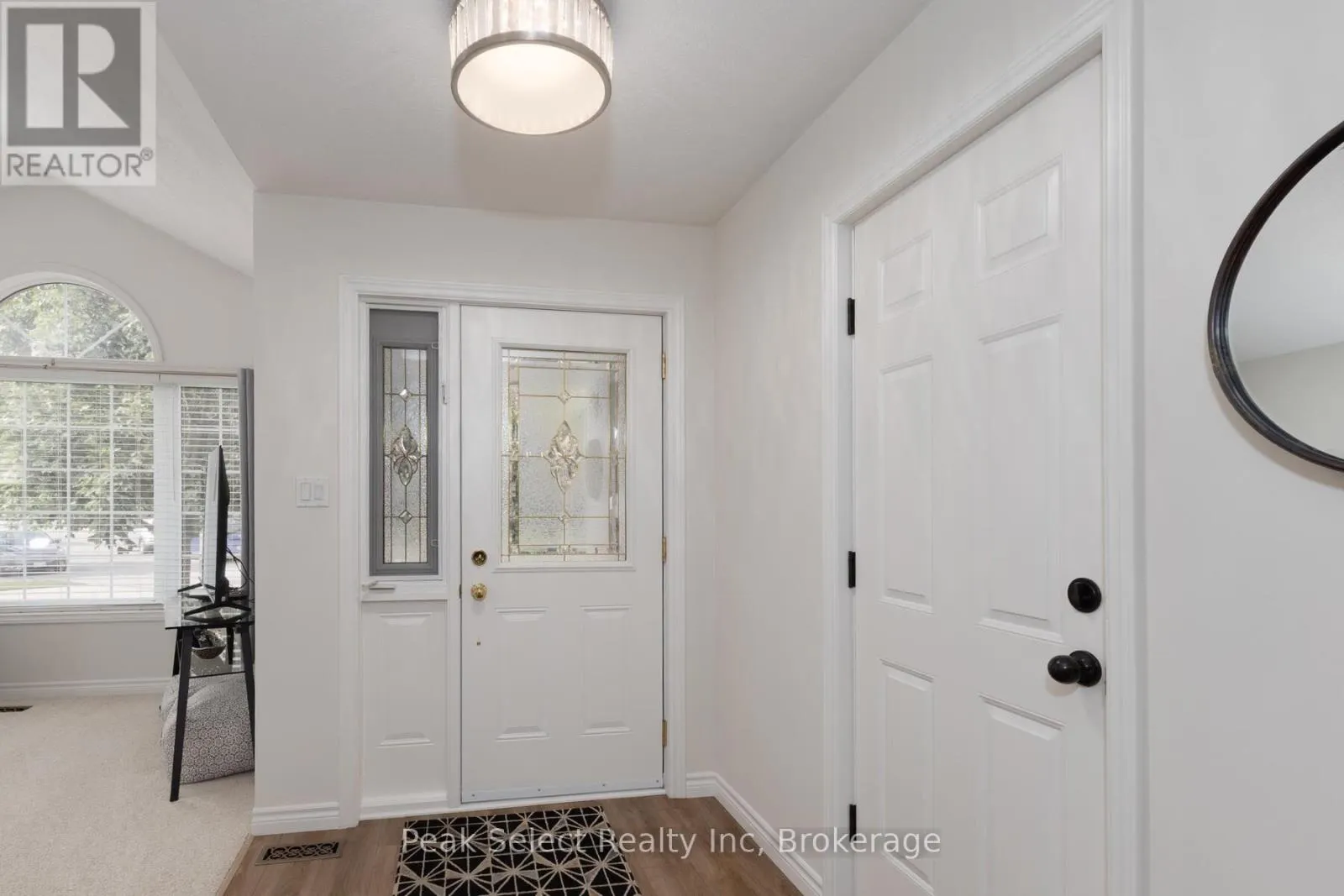62 KILLORAN CRESCENT