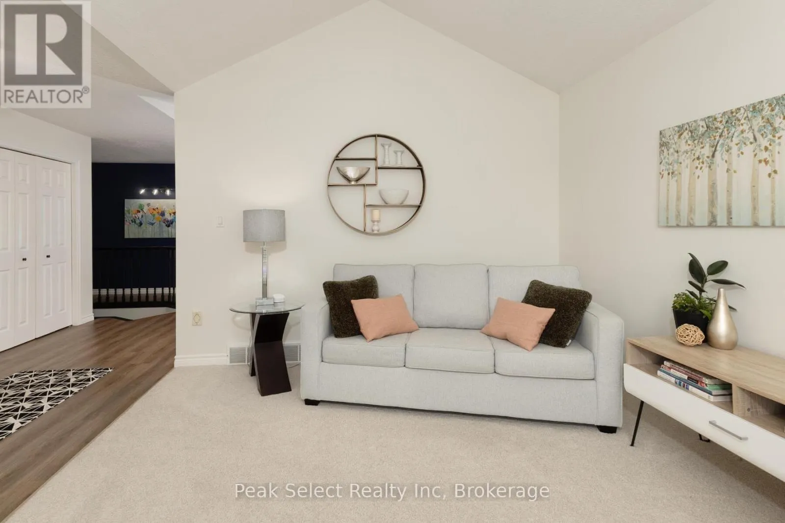 62 KILLORAN CRESCENT