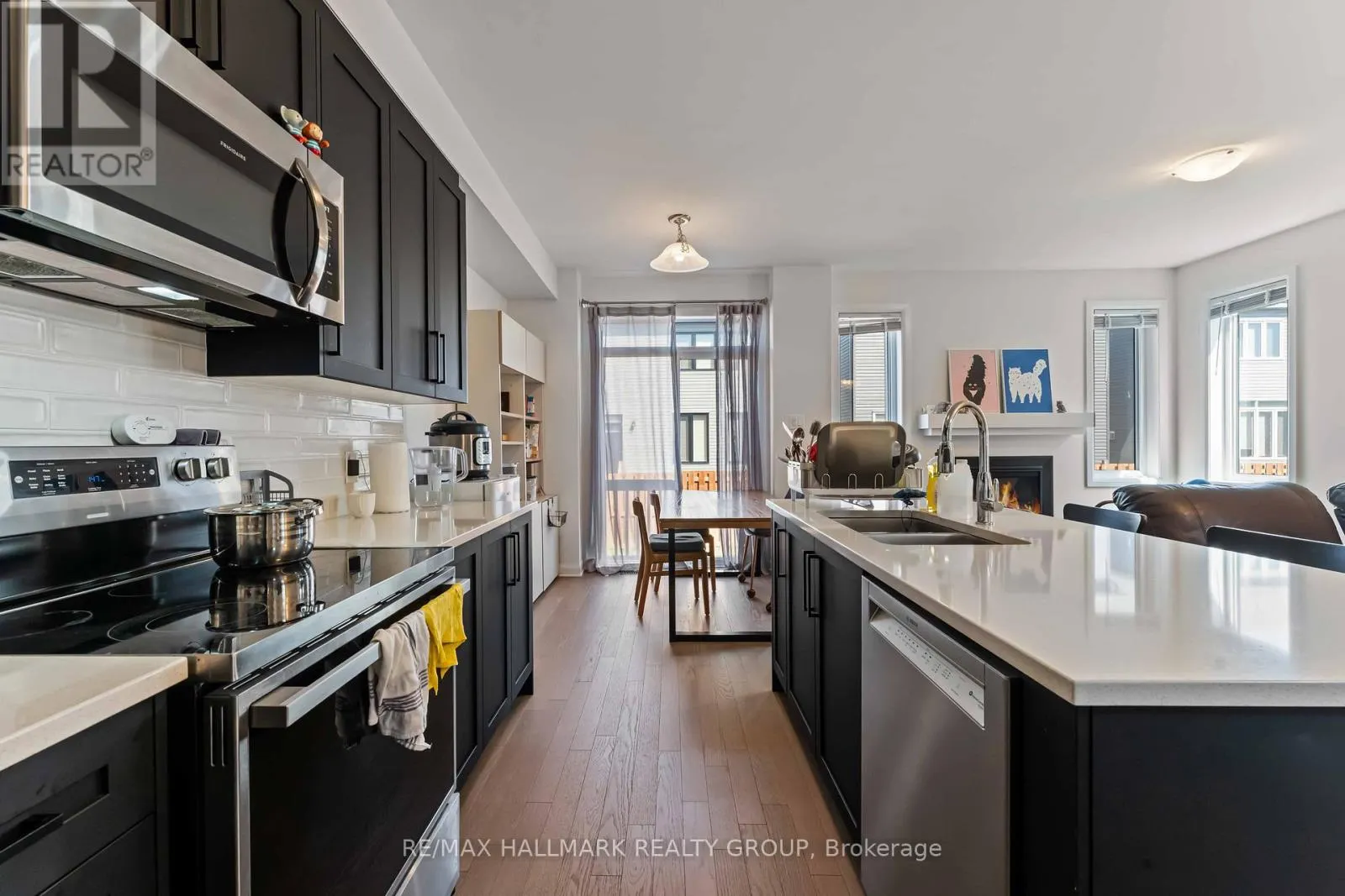 423 SILICON WAY