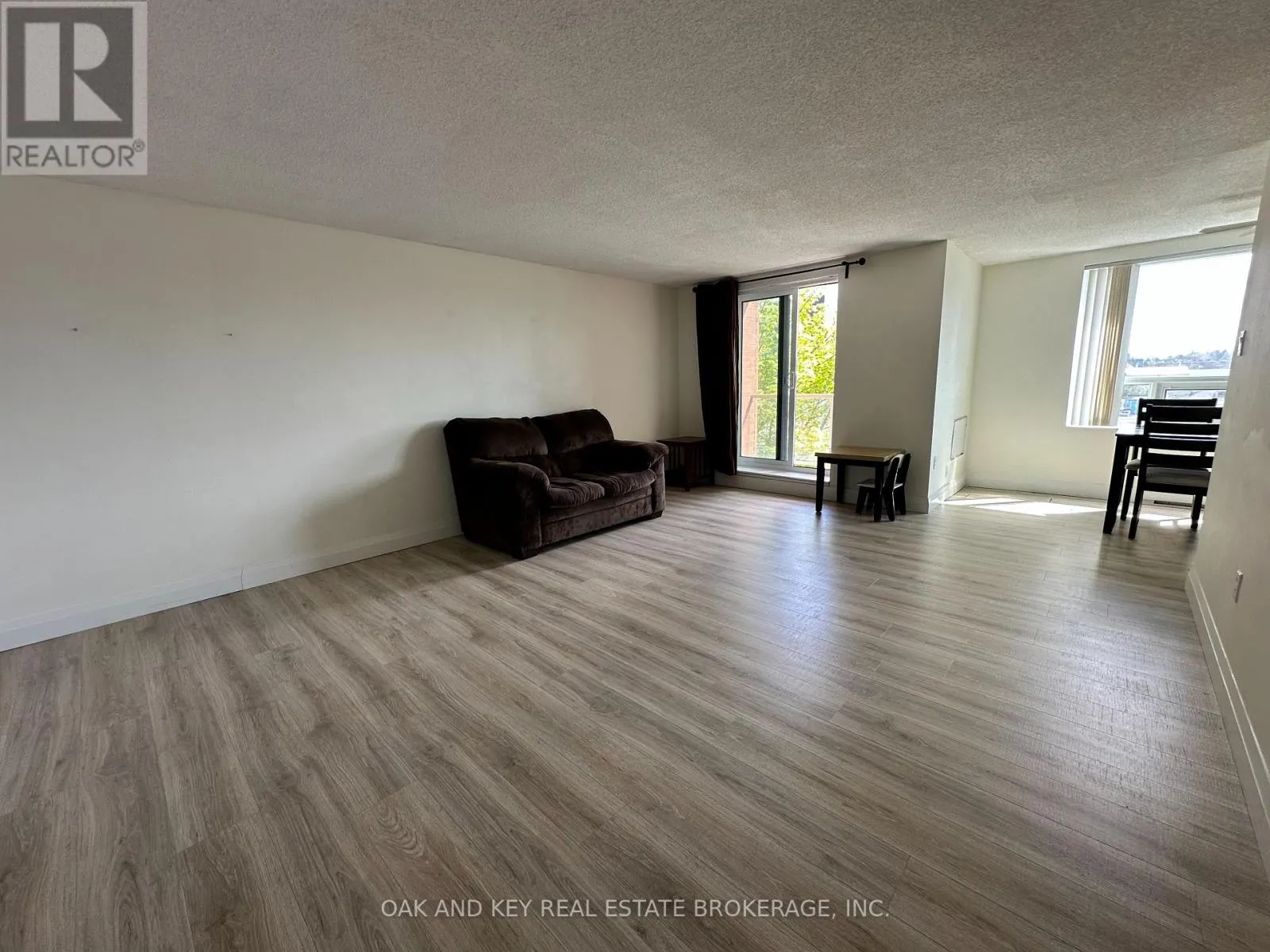 403 - 77 BASELINE ROAD W, #403