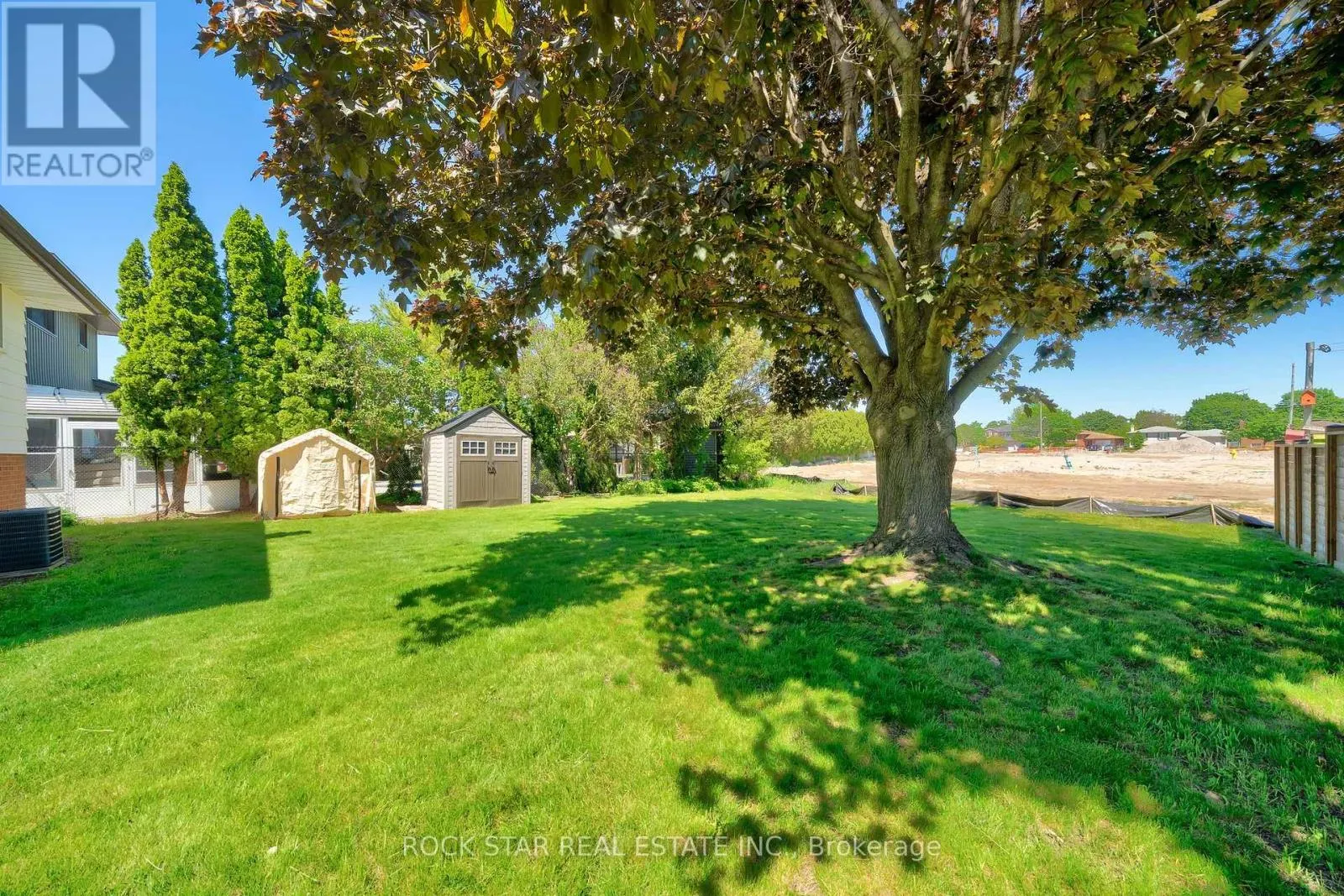 13 MEADOWBROOK CRESCENT