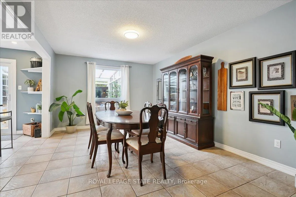4577 ST VOLODYMYR CRESCENT