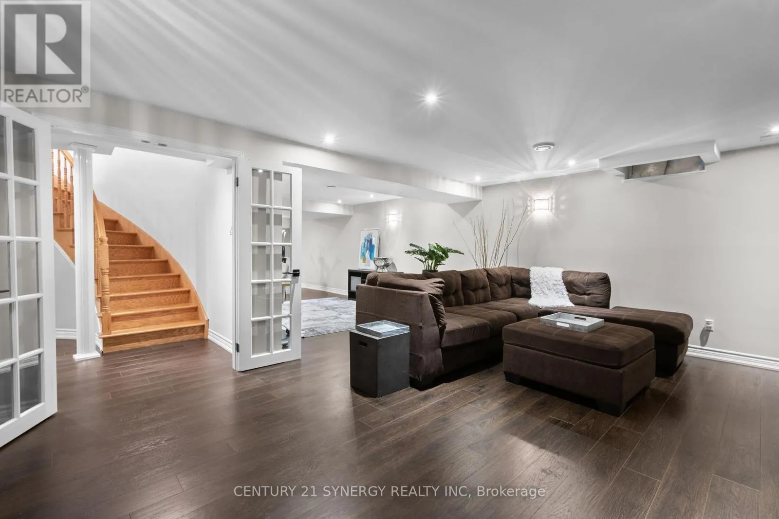 711 MERKLEY DRIVE