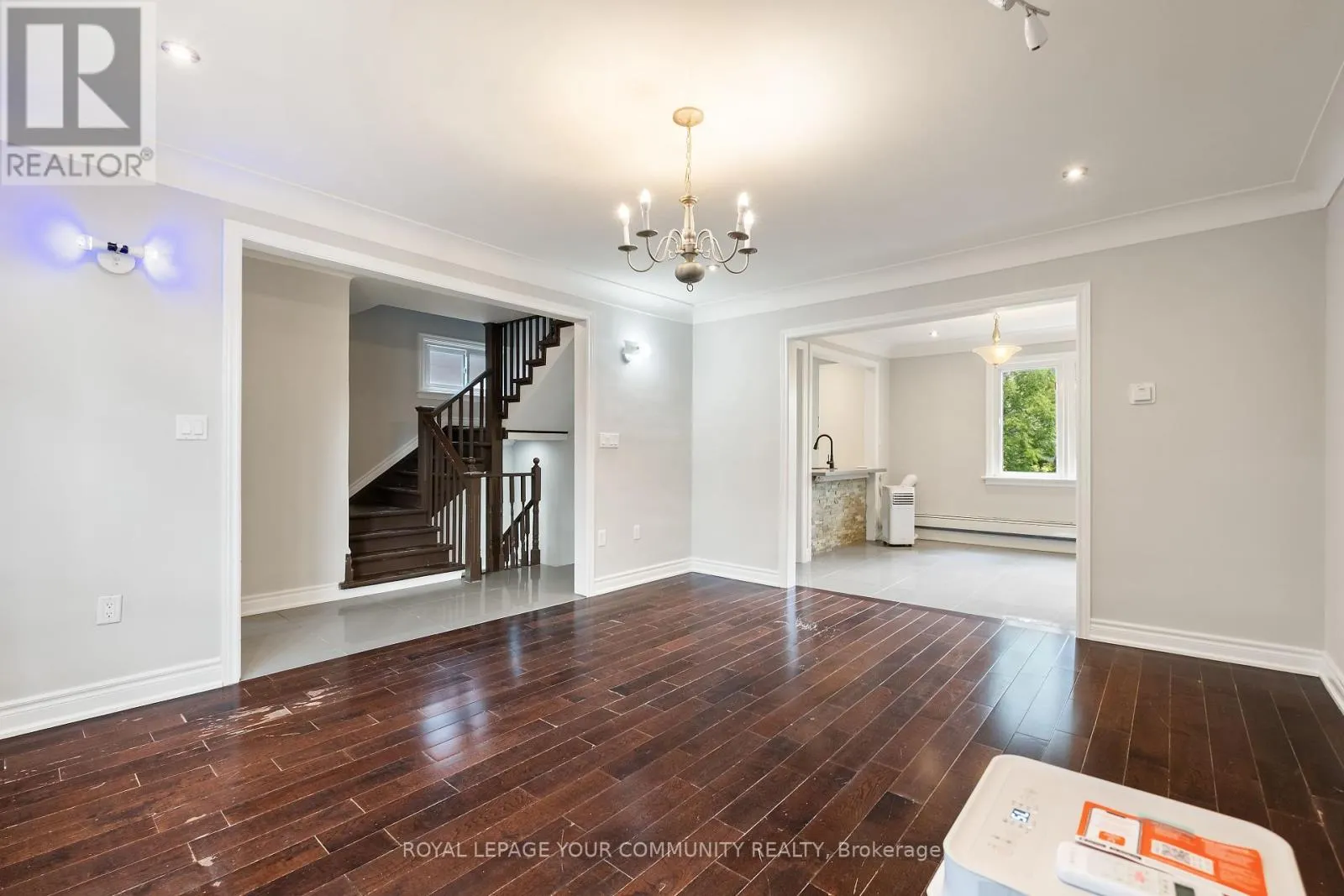 69 HILLVIEW ROAD