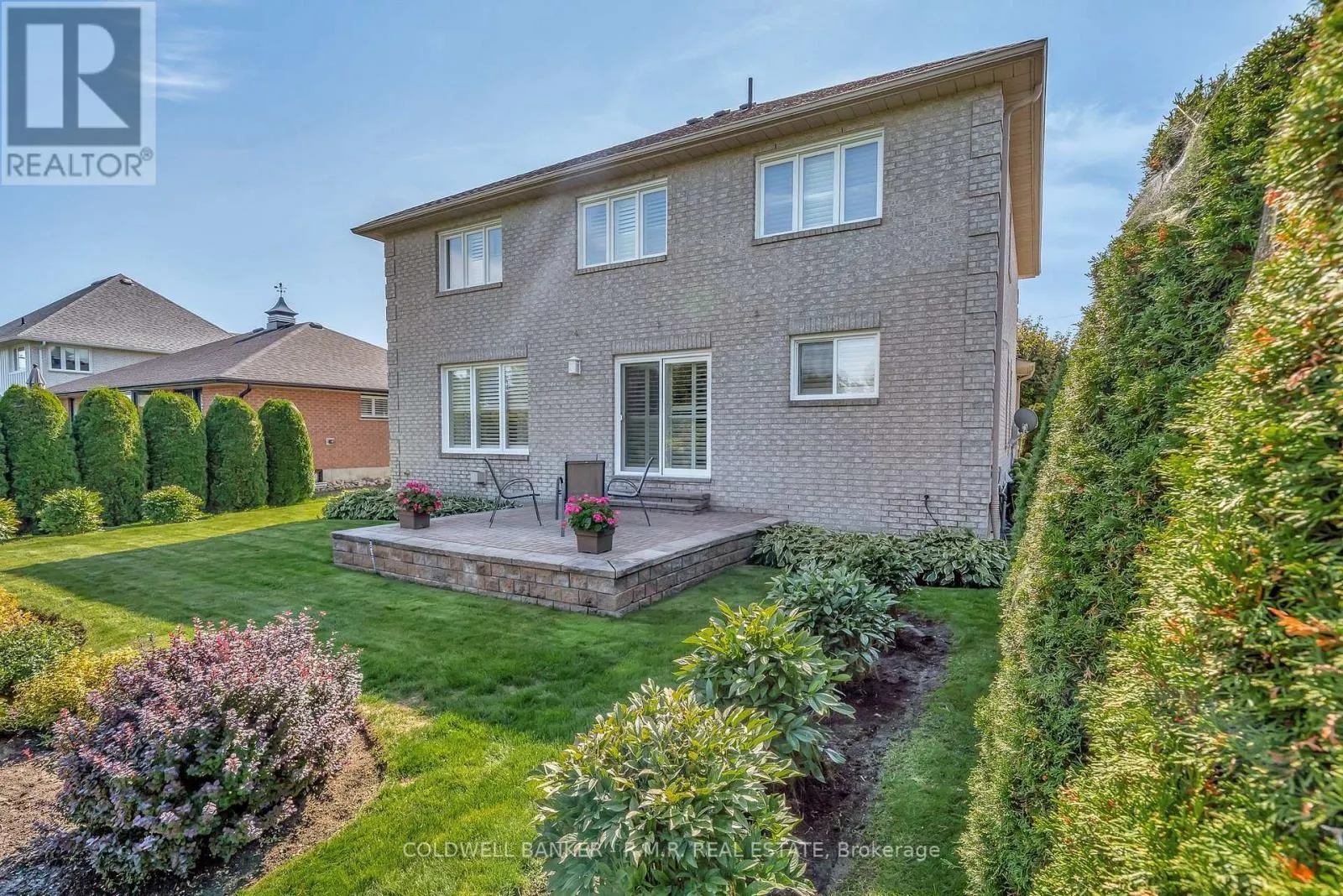 33 LINDWAY PLACE
