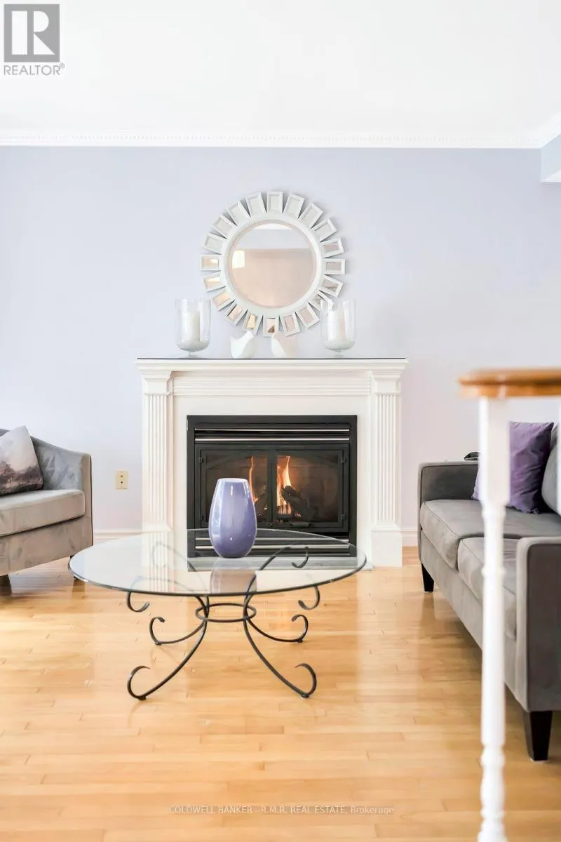 33 LINDWAY PLACE