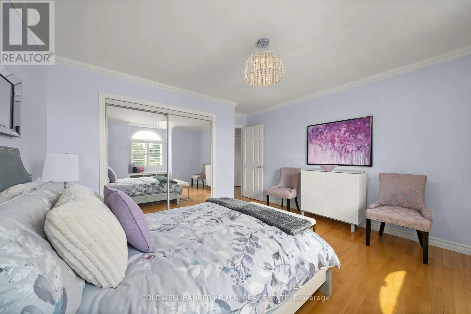 33 LINDWAY PLACE
