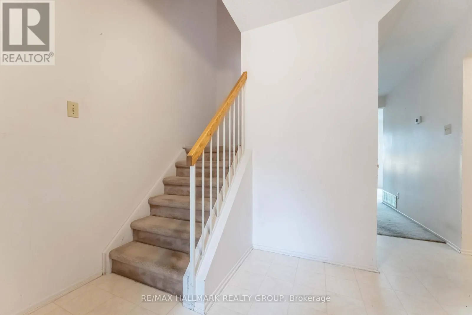 447 CANOTIA PLACE