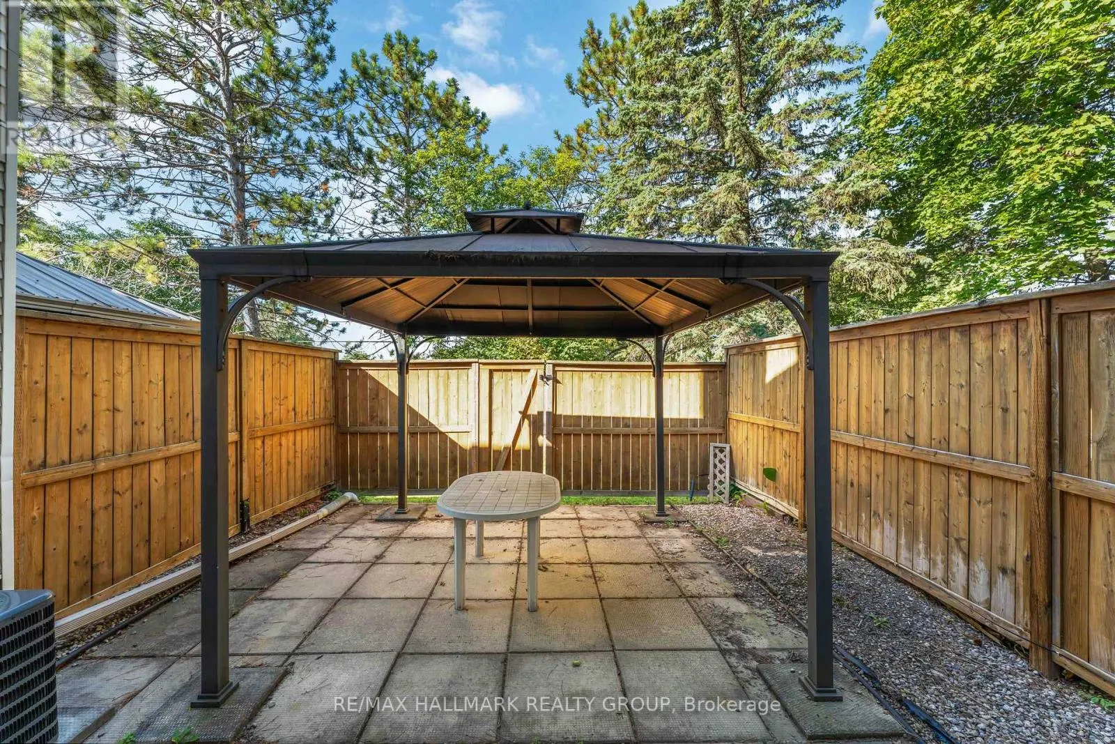447 CANOTIA PLACE
