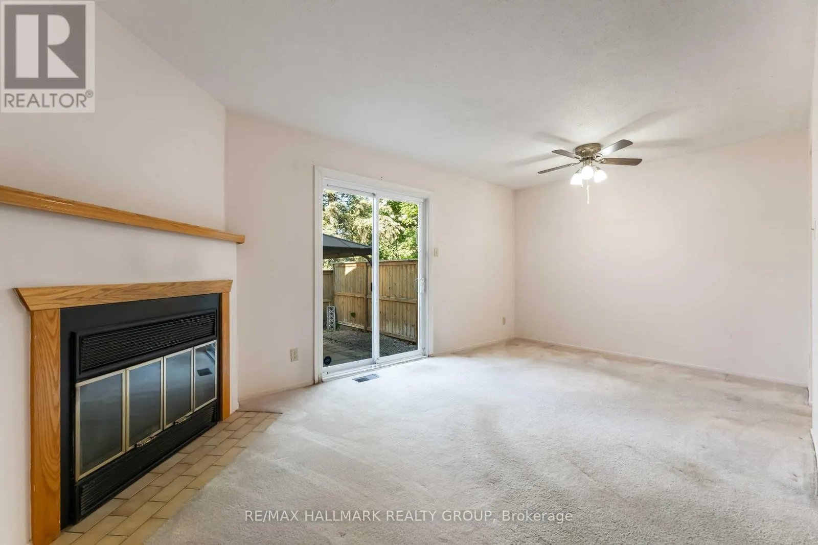 447 CANOTIA PLACE