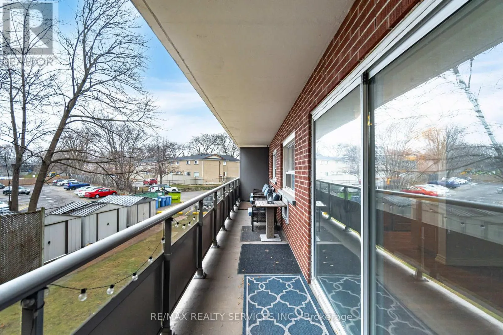 203 - 11 WOODMAN DRIVE S