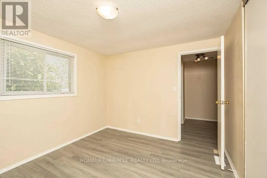 76 MANLEY CRESCENT