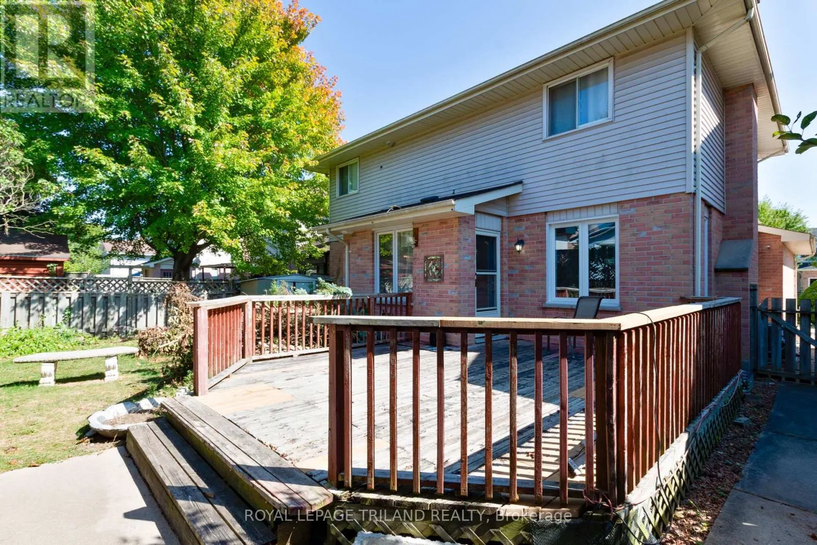 26 REDWOOD LANE