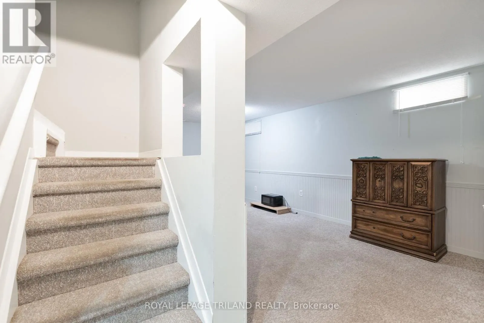26 REDWOOD LANE