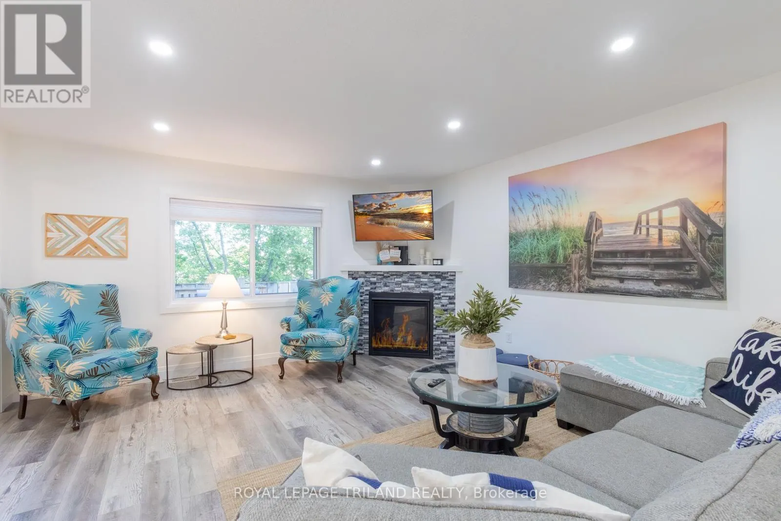 22 WONDERGROVE COURT