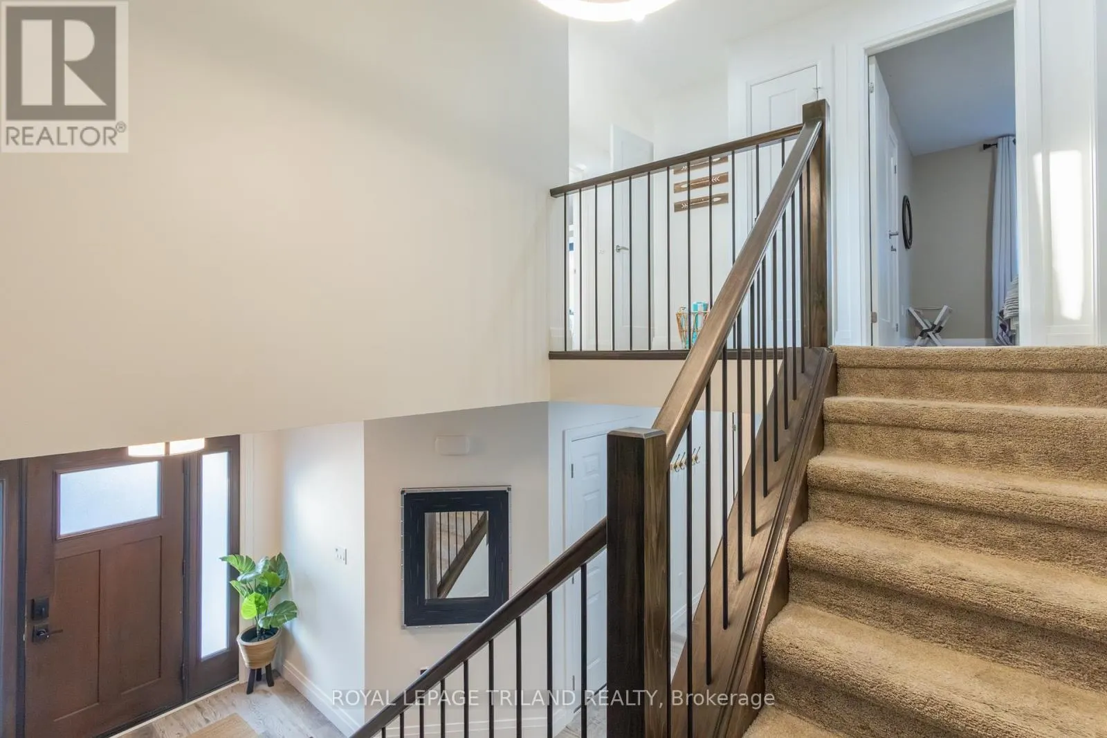 22 WONDERGROVE COURT