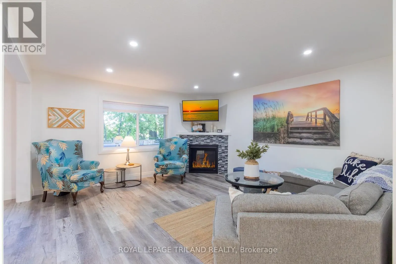 22 WONDERGROVE COURT