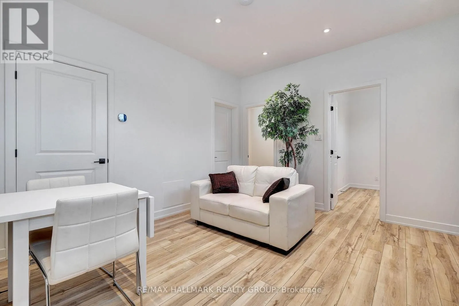 2 - 709A CARSONS ROAD