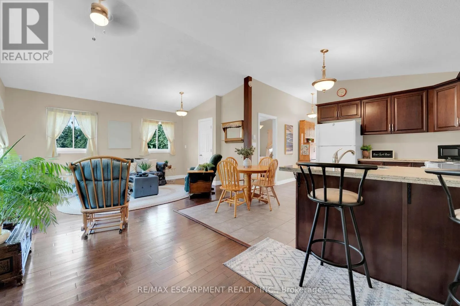 8 DOWNEY ROAD