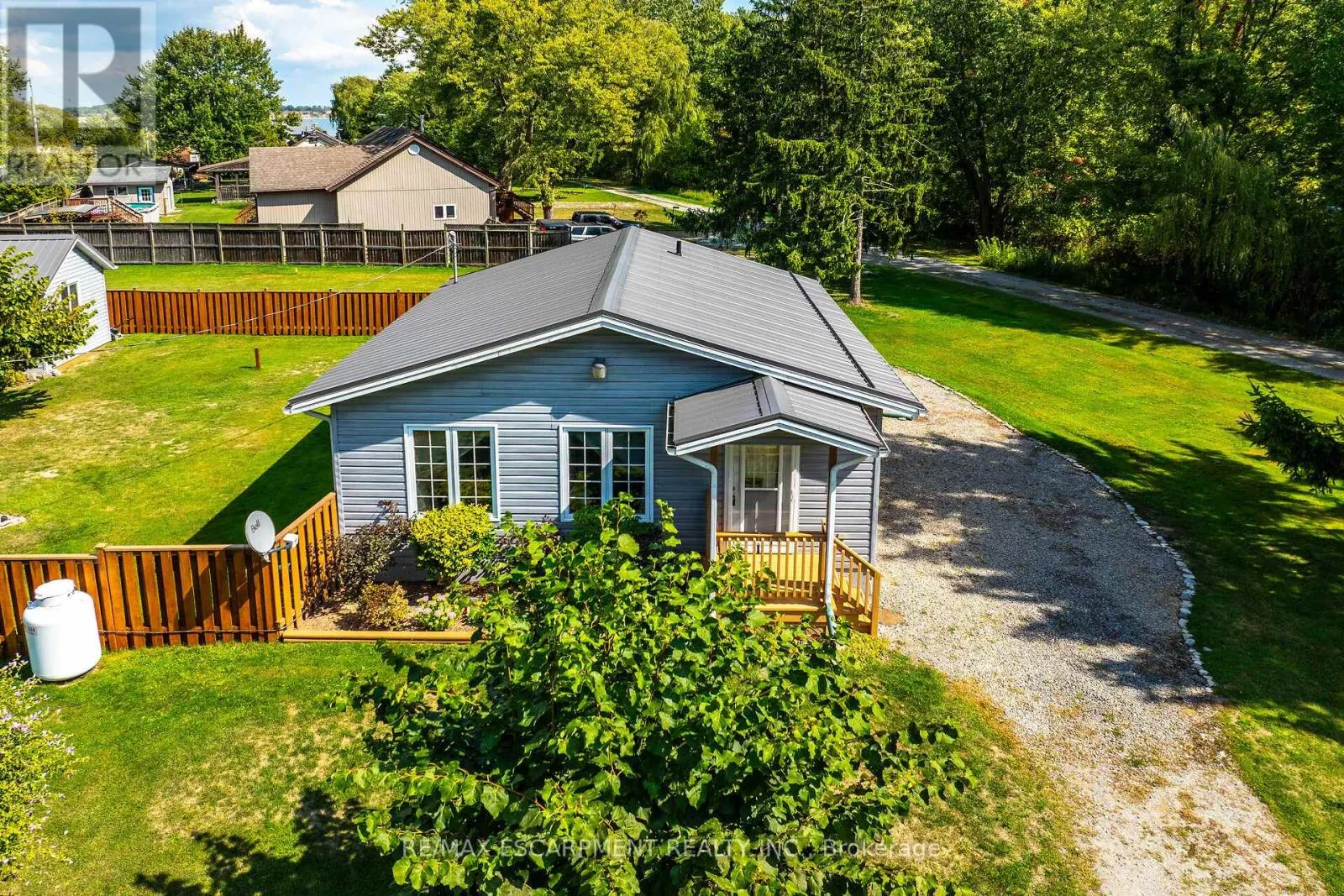 8 DOWNEY ROAD