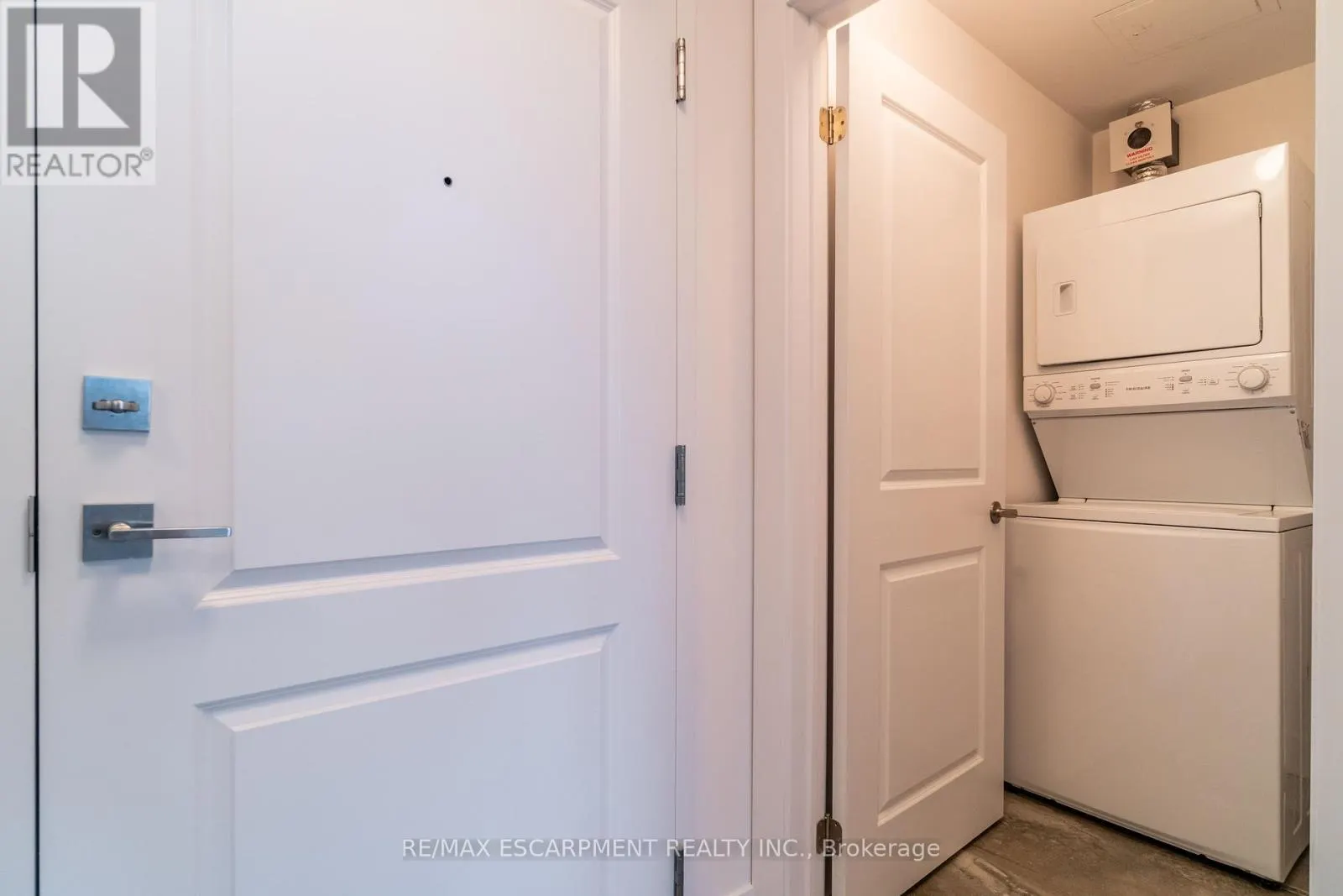 523 - 125 SHOREVIEW PLACE