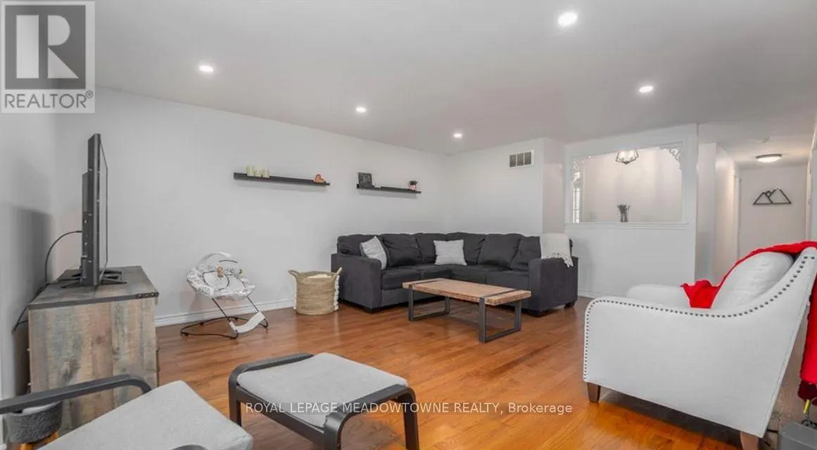 47 RUFFIAN ROAD