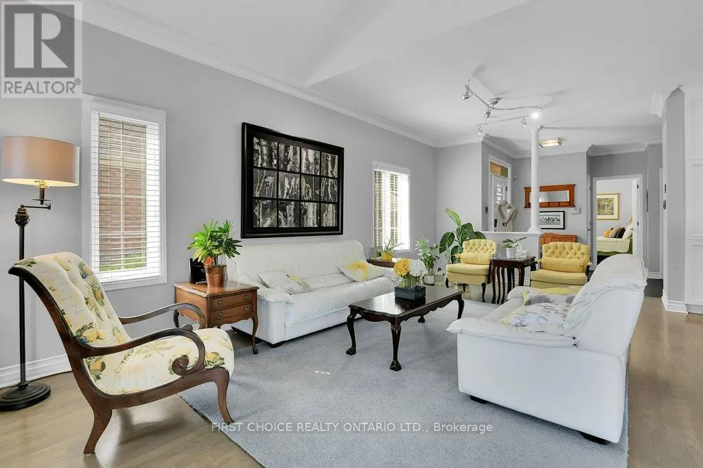 12 KINMOUNT PRIVATE