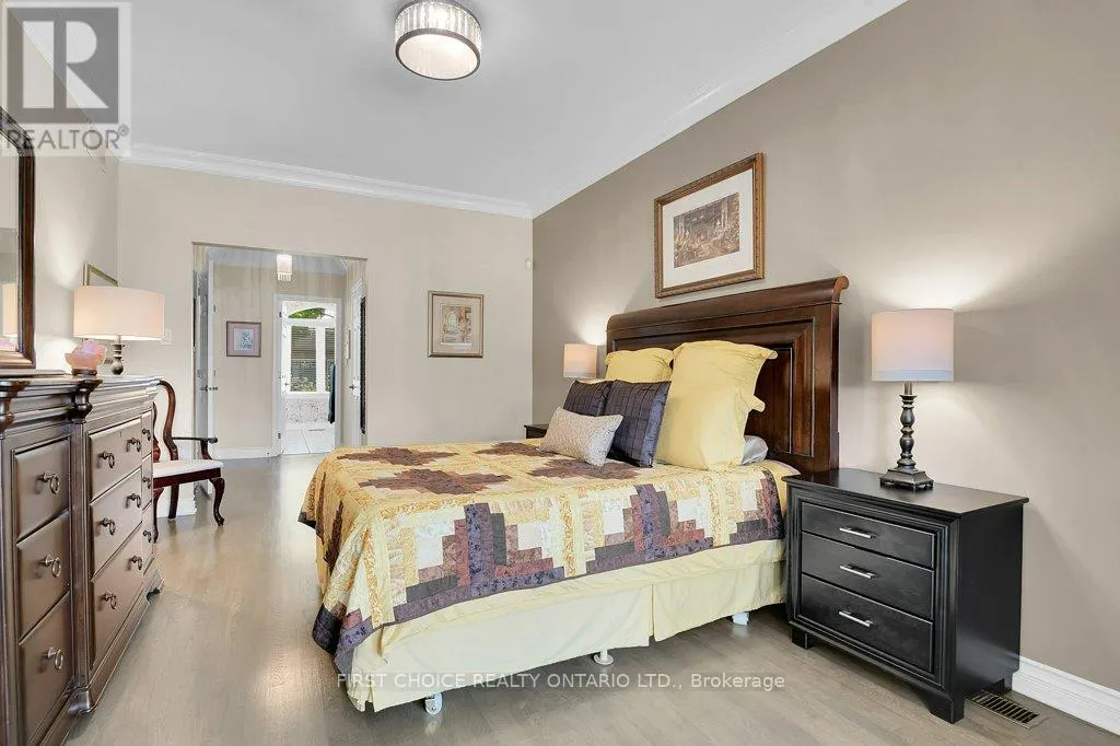 12 KINMOUNT PRIVATE