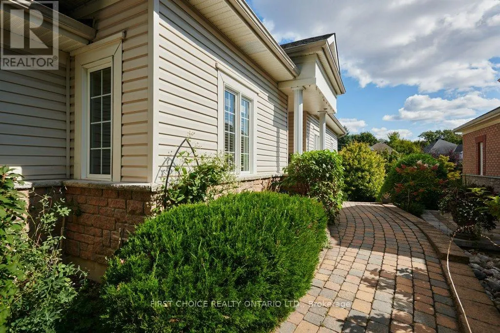 12 KINMOUNT PRIVATE