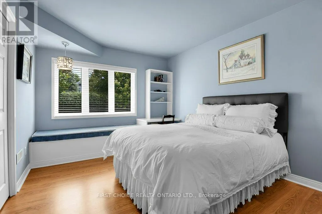 12 KINMOUNT PRIVATE