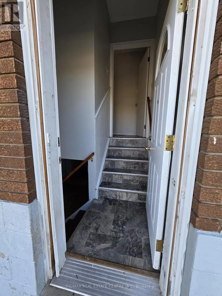 264 VANSITMART AVENUE