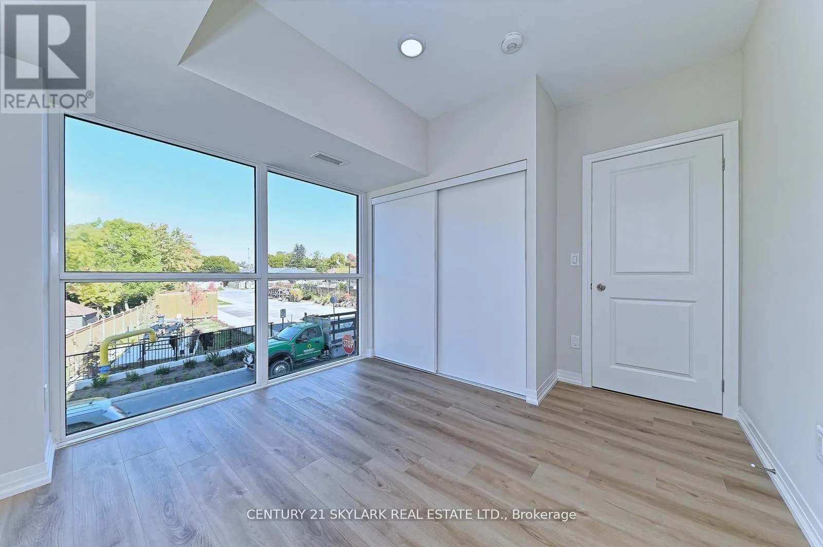 216 - 50 HERRICK AVE AVENUE N