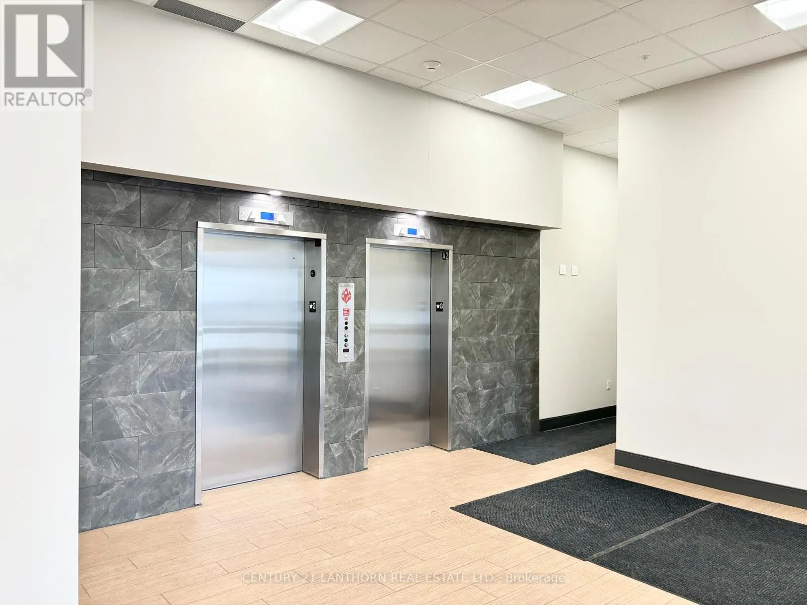218 - 135 STATION STREET S, #218