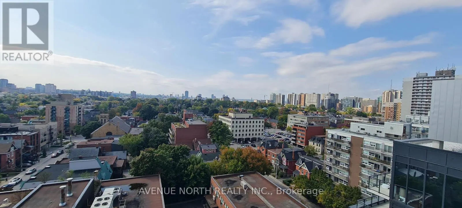 717 - 10 JAMES STREET