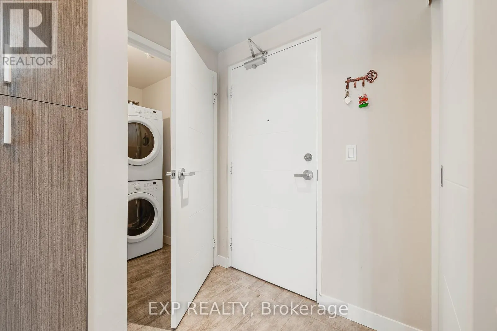 H302 - 62 BALSAM STREET