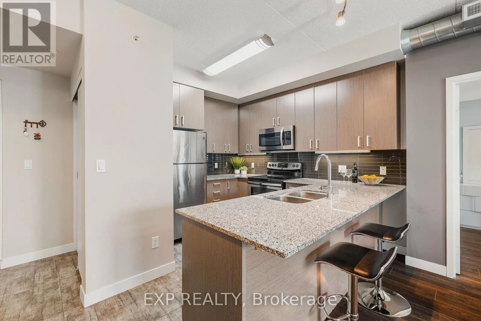 H302 - 62 BALSAM STREET