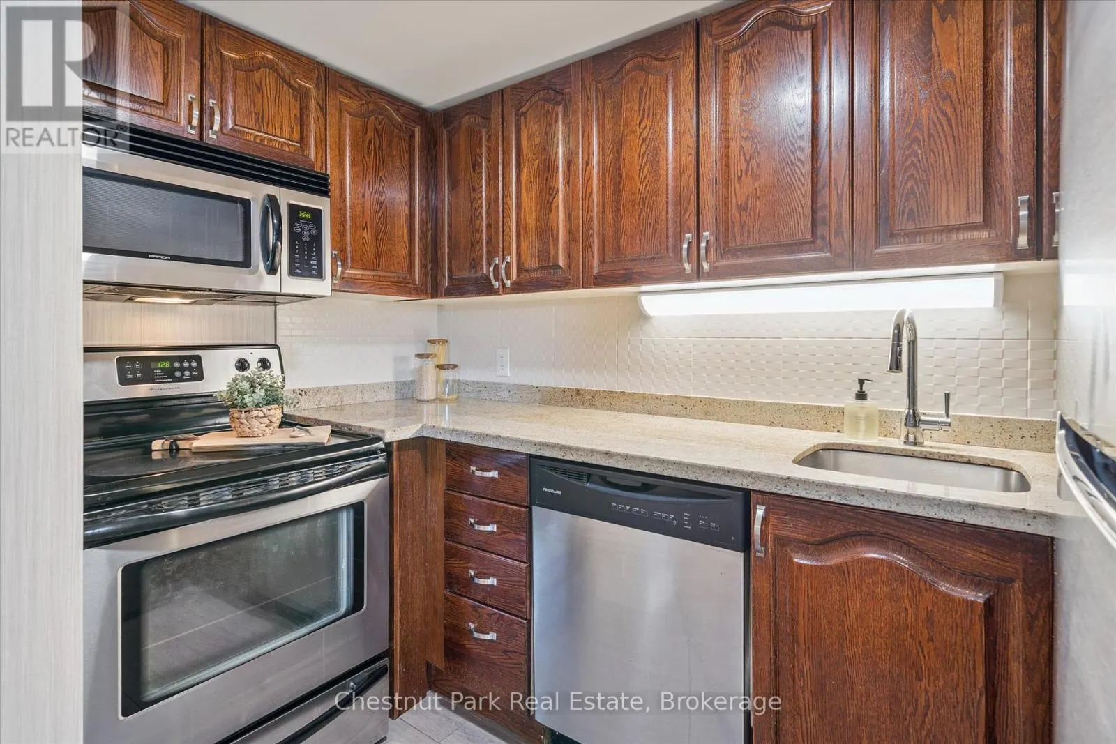 31-303 - 1235 DEERHURST DRIVE, #31-303