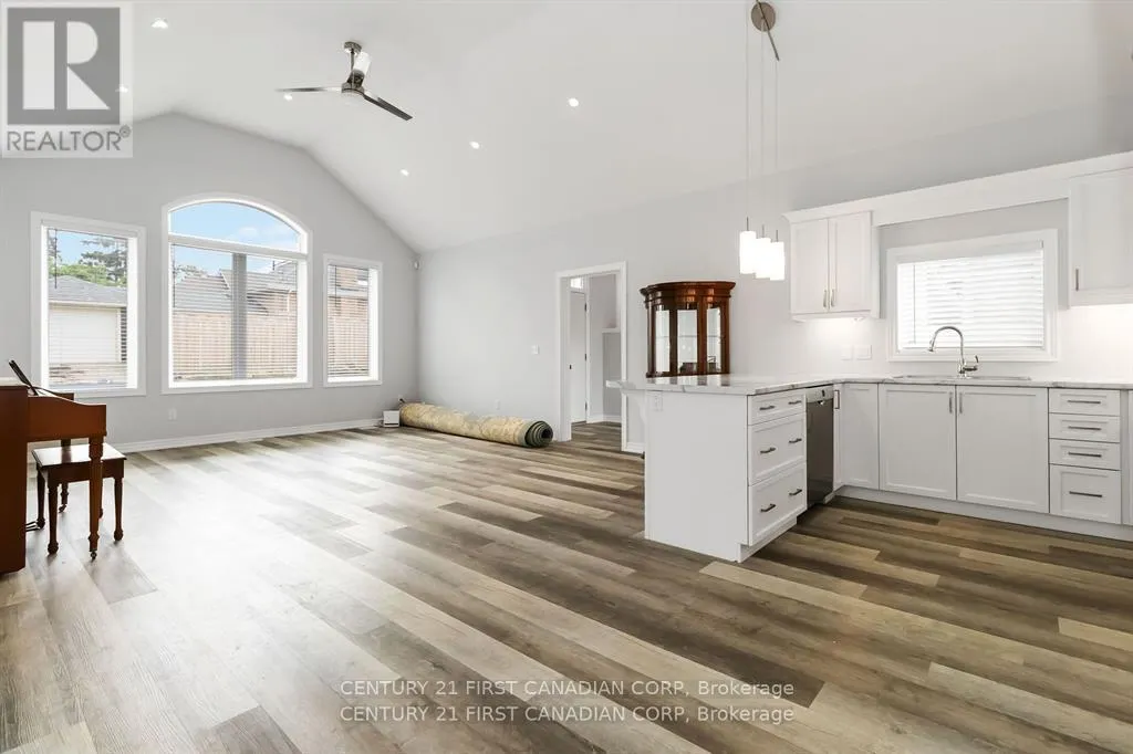 310-A ST PAUL AVENUE
