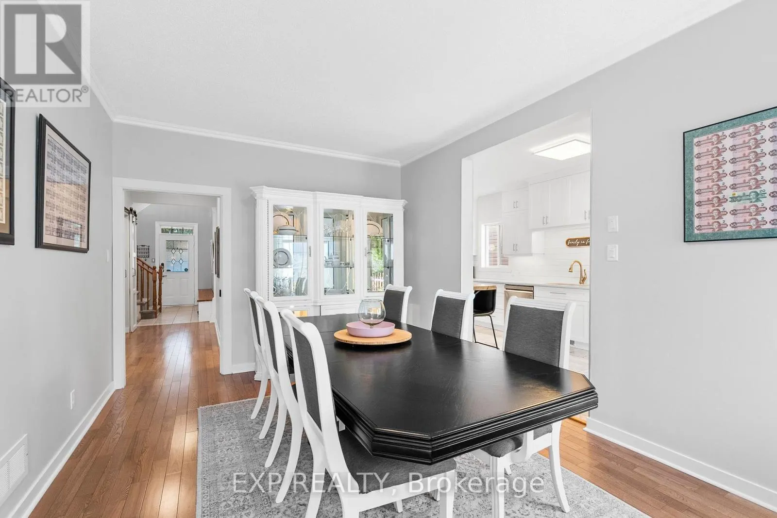 18 GOLDERS GREEN LANE