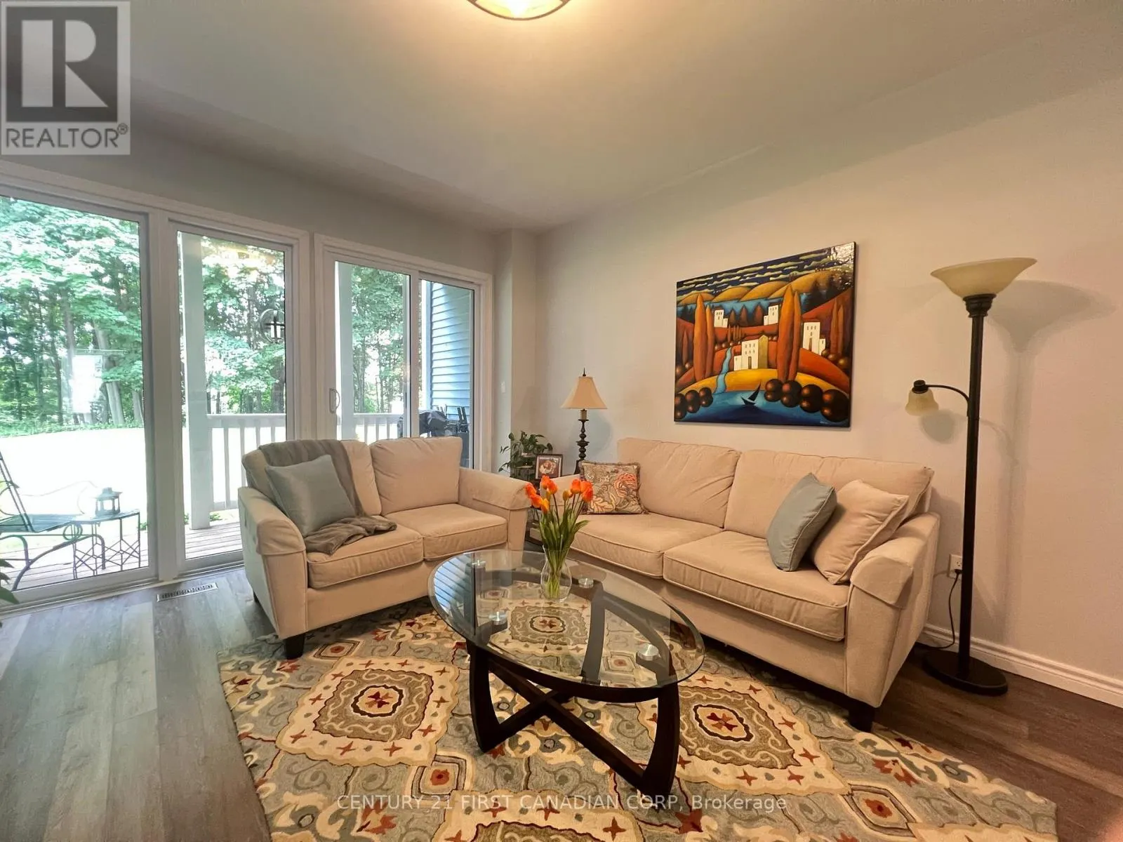 10 - 374 FRONT STREET, #10