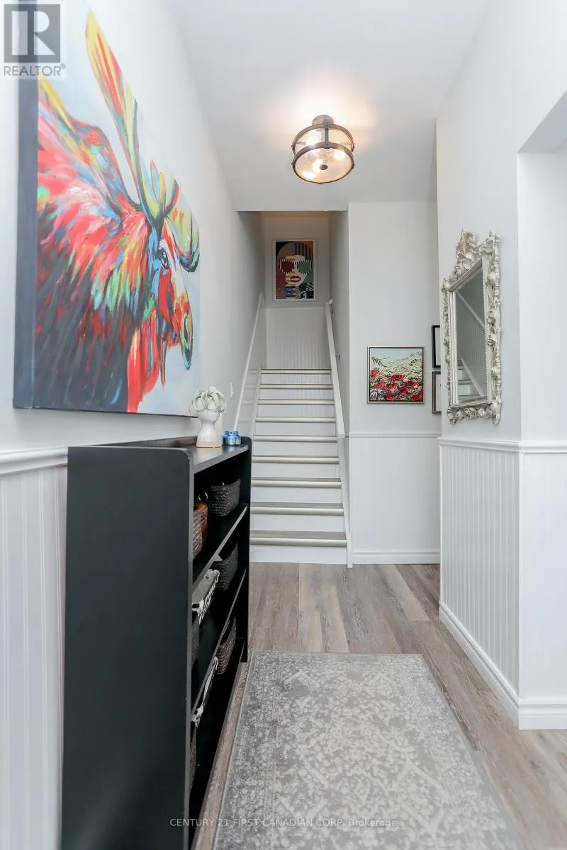 10 - 374 FRONT STREET, #10
