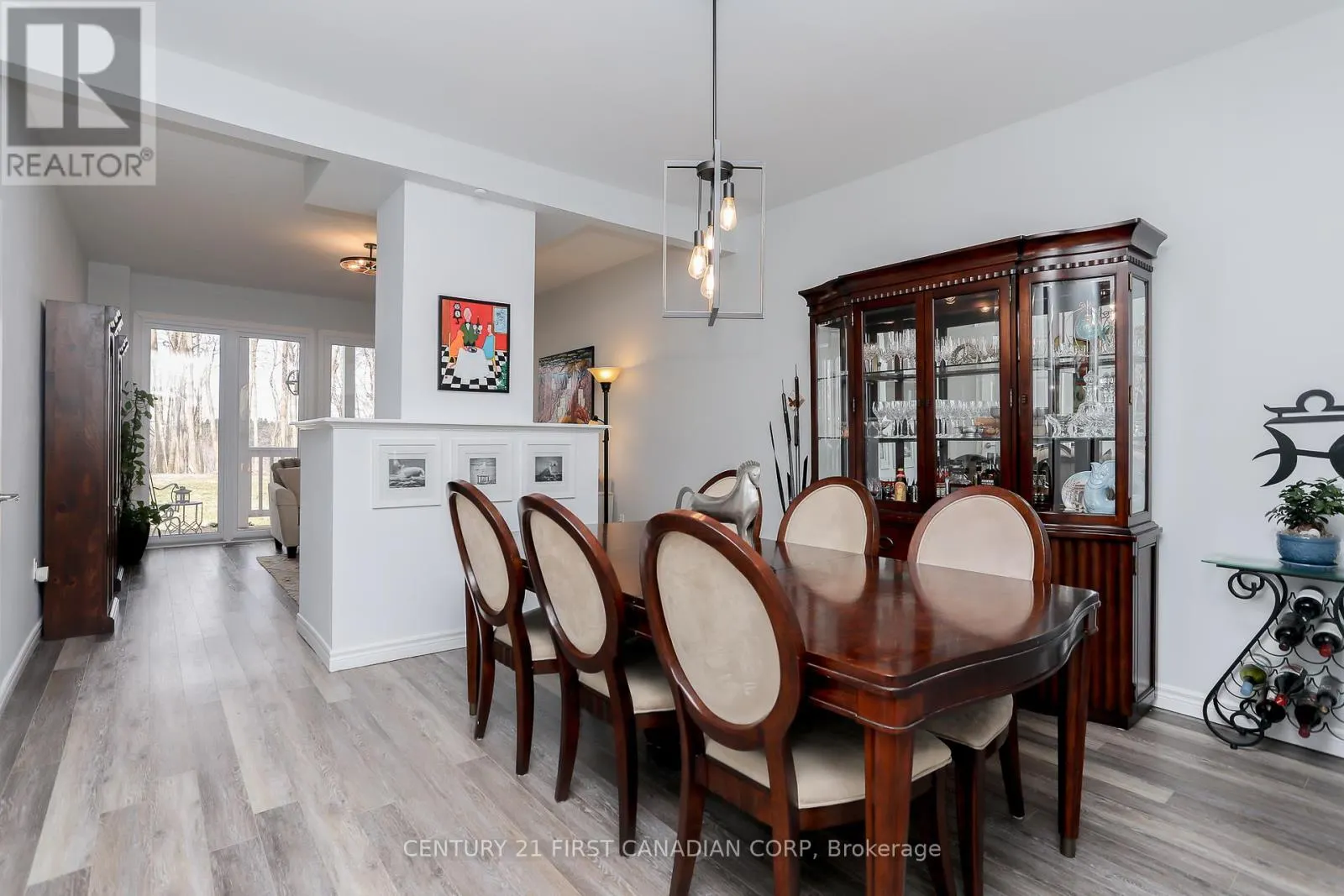 10 - 374 FRONT STREET, #10