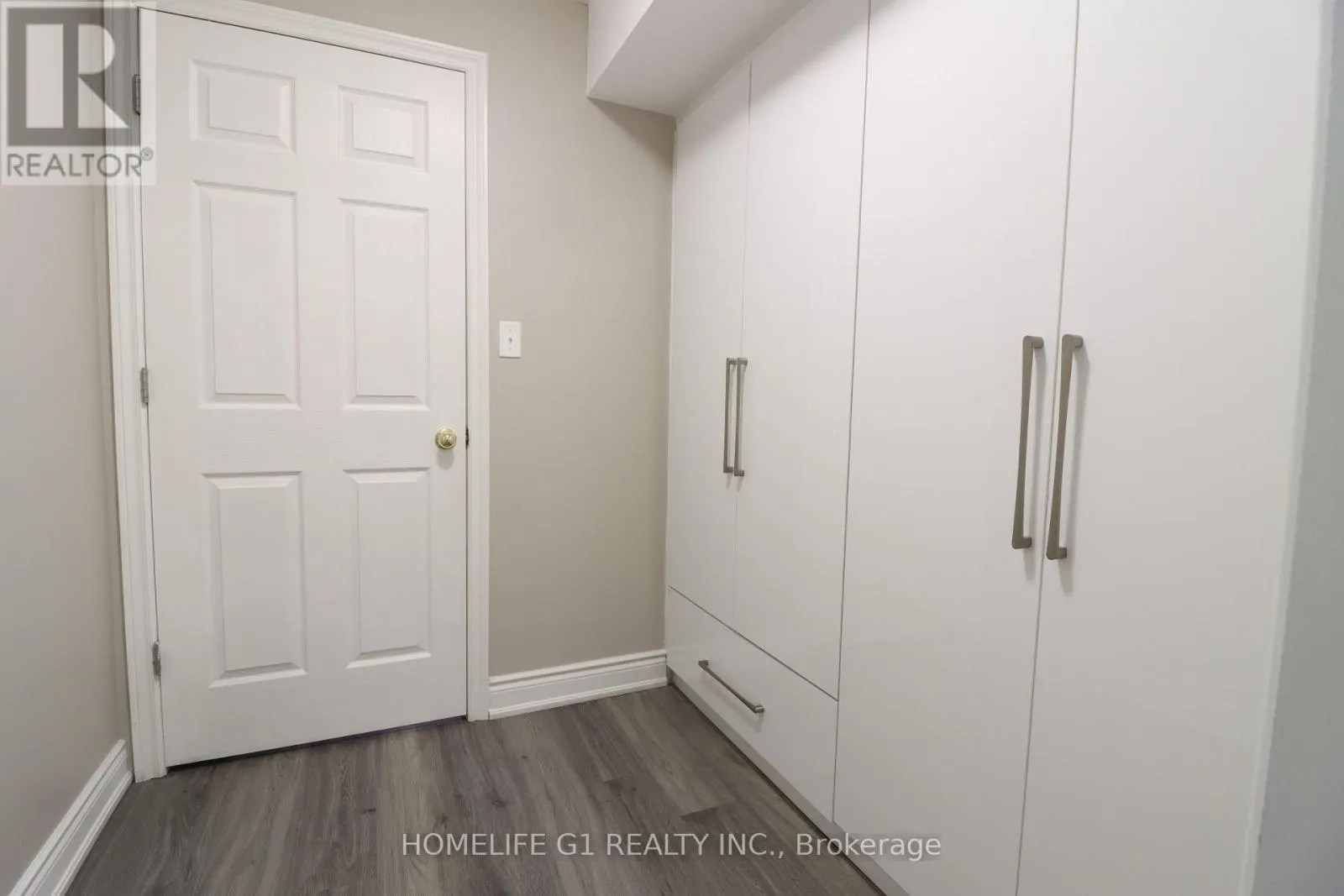 217 DRENTERS COURT